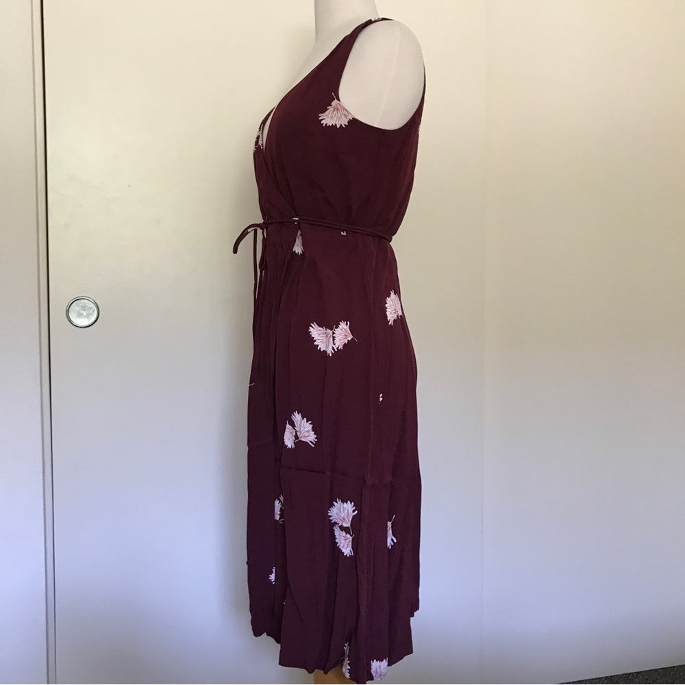 Ann Taylor Wine Red Floral Wrap Dress Size 0P - Picture 3 of 9
